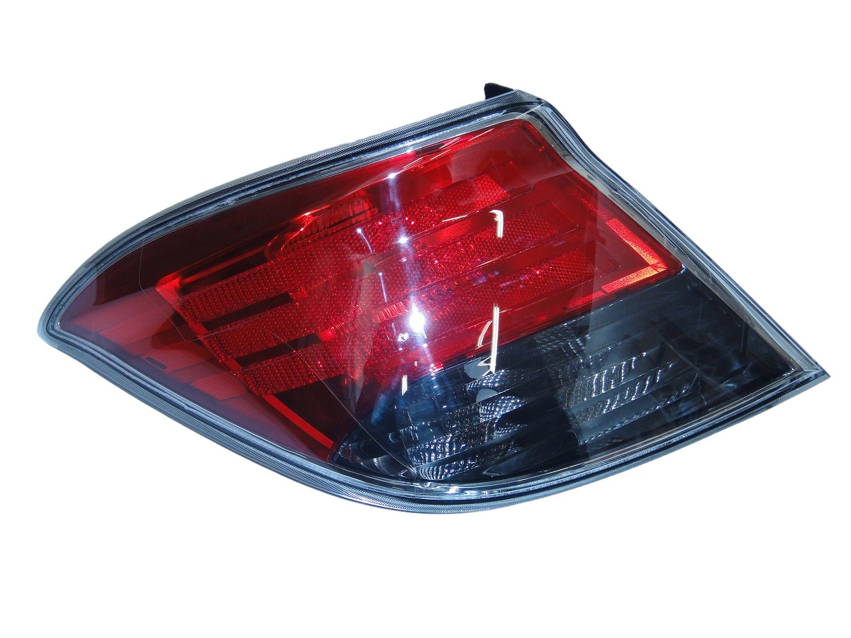 FARO TRASERO IZQUIERDO CHEVROLET PRISMA LTZ 2013/2017 (FUME)