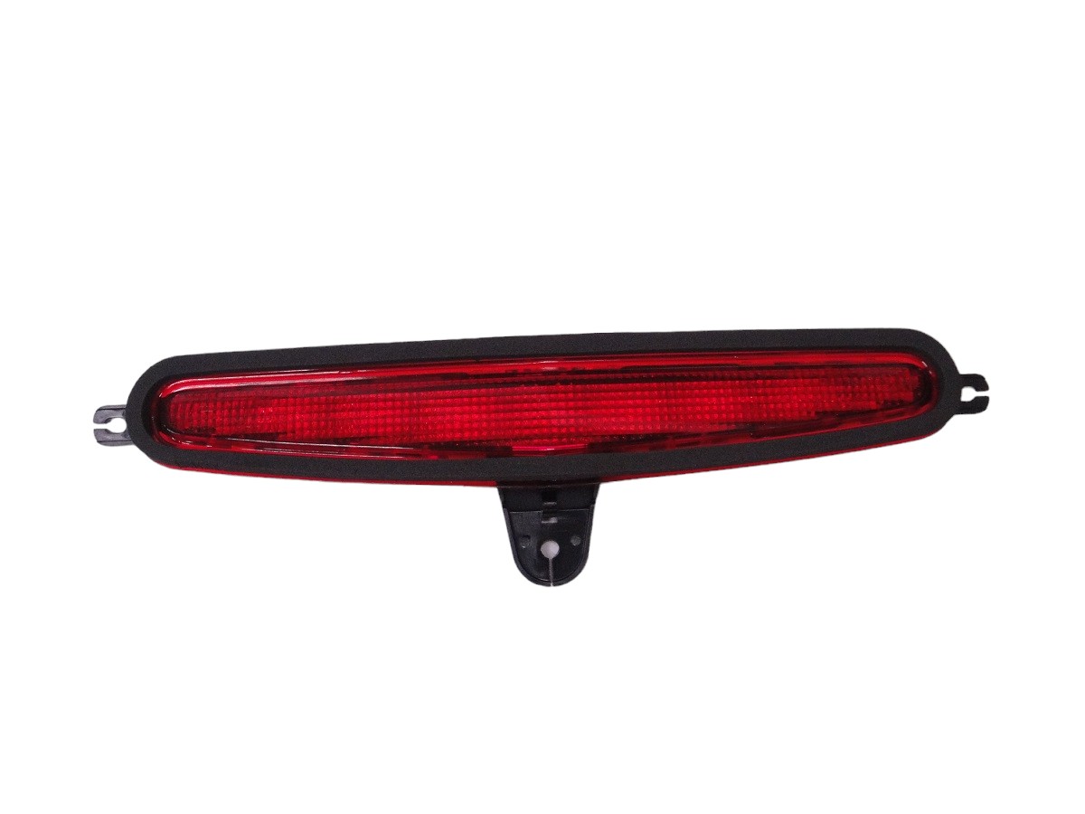 TERCERA LUZ FRENO CHEVROLET PRISMA 2013/