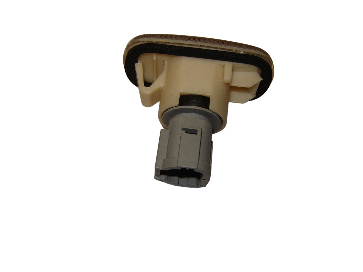 FARO SEÑALERO GUARDABARRO CHEVROLET D-MAX