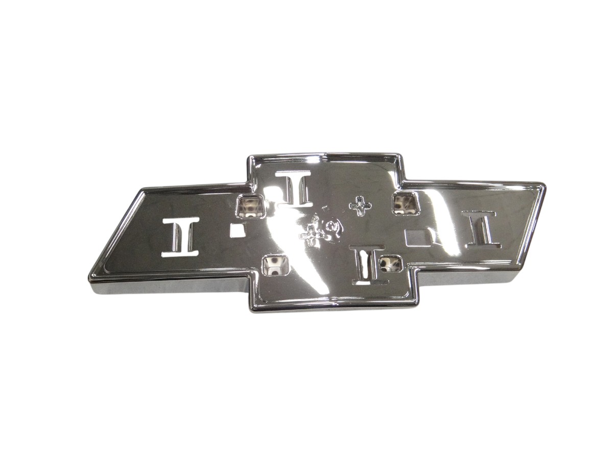 APLIQUE EMBLEMA CARETA CHEVROLET S10 COLORADO 2021/