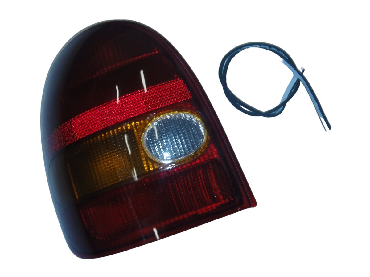 FARO TRASERO IZQUIERDO CHEVROLET CORSA 3 PUERTAS 1994/1999