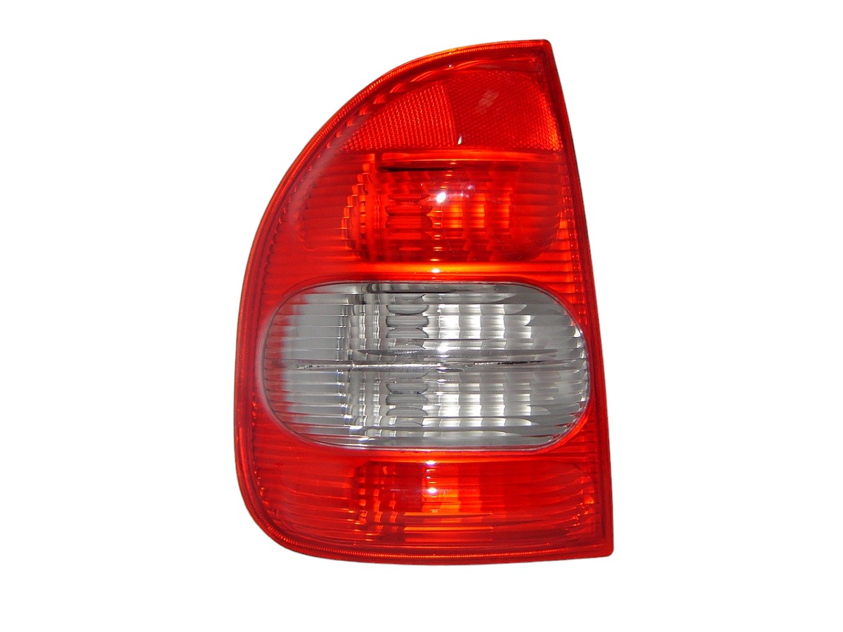 FAROL TRASERO IZQUIERDO CHEVROLET CORSA SEDAN 2000/2009