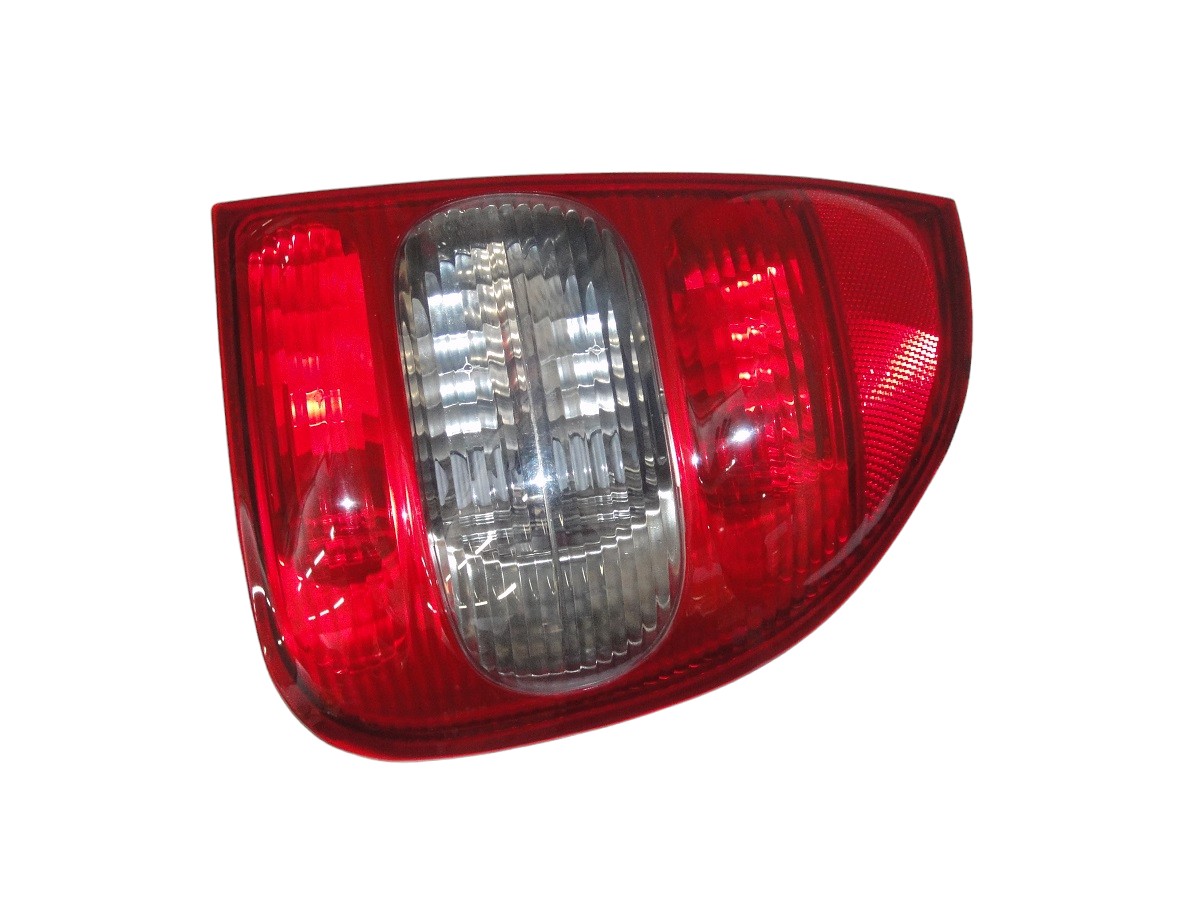 FARO TRASERO DERECHO CHEVROLET CORSA SEDAN 2000/2009