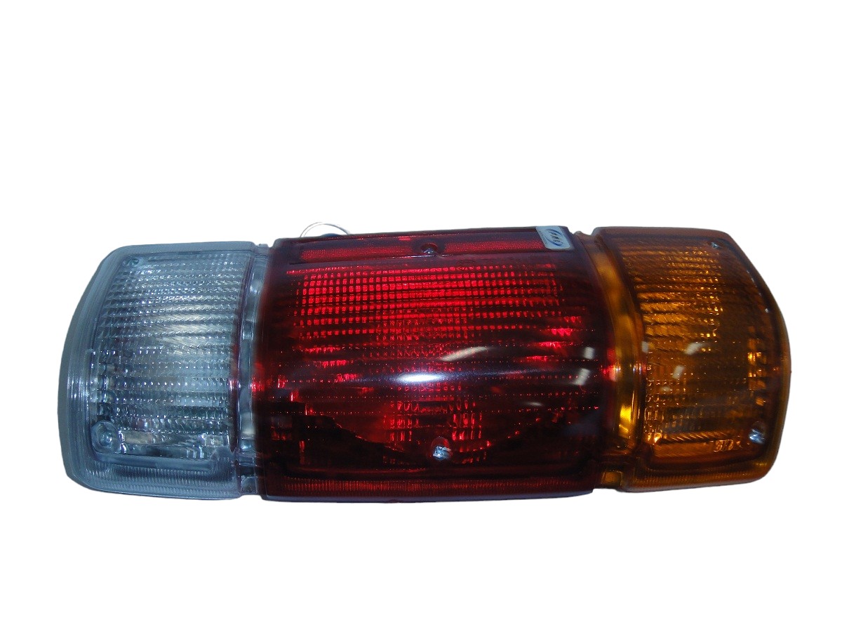 FARO TRASERO DERECHO CHEVROLET C10/D10/D20 85/92