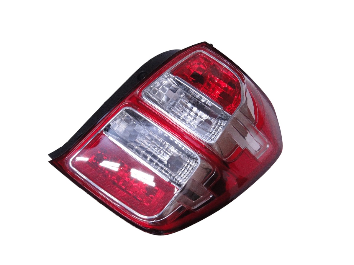 FARO TRASERO DERECHO CHEVROLET COBALT LT