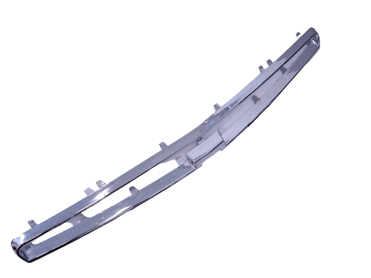 MOLDURA SUPERIOR CARETA CHEVROLET CELTA 2015/ (CROMADA)