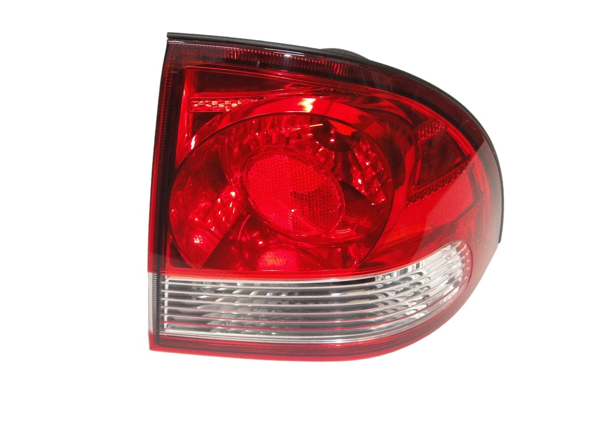 FARO TRASERO DERECHO CHEVROLET CLASSIC 2010/ ( PARTE EXT )