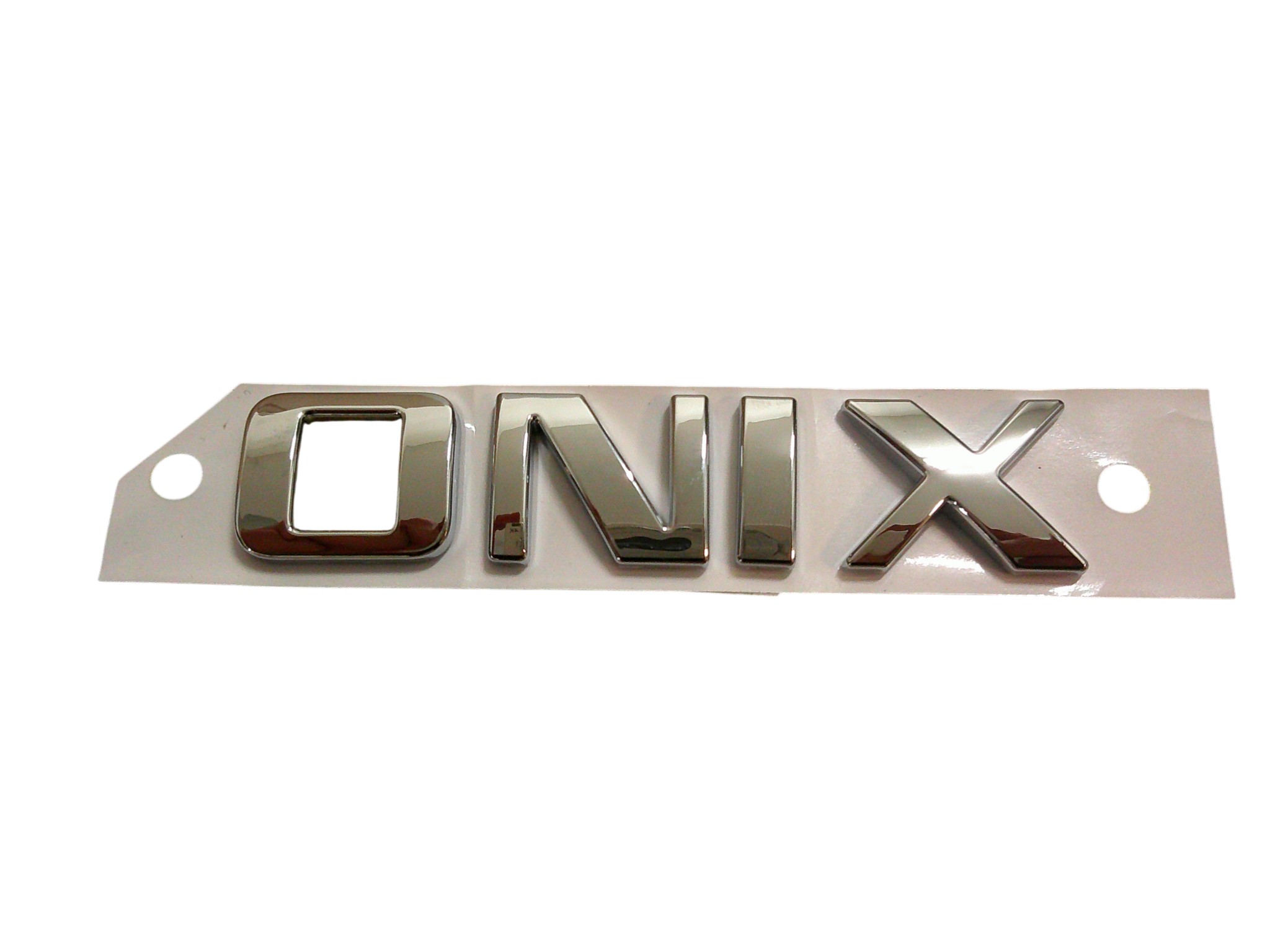 EMBLEMA TAPA TRASERA”ONIX” CHEVROLET ONIX