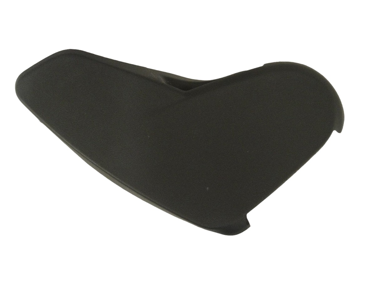 TAPA EXTERIOR ASIENTO DERECHA CHEVROLET MONTANA 2012/