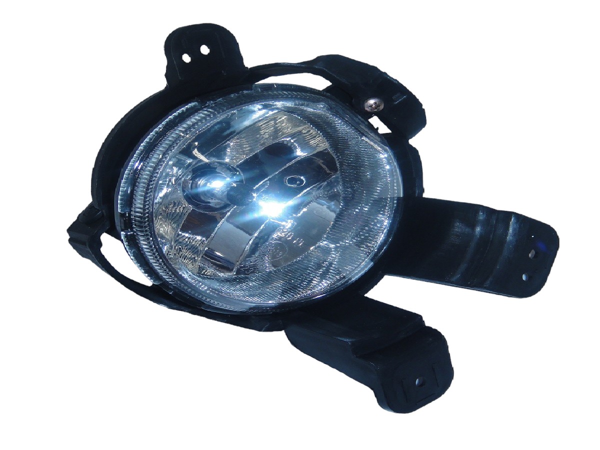 FARO CAMINERO DERECHO CHEVROLET TRACKER  2013/2016