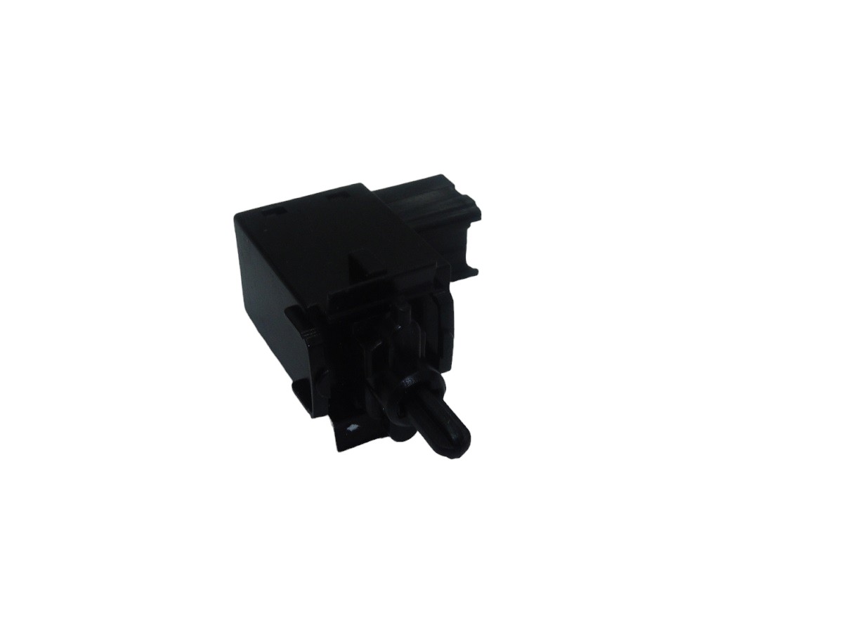 INTERRUPTOR PEDAL EMBRAGUE CHEVROLET ONIX/PRISMA/SONIC