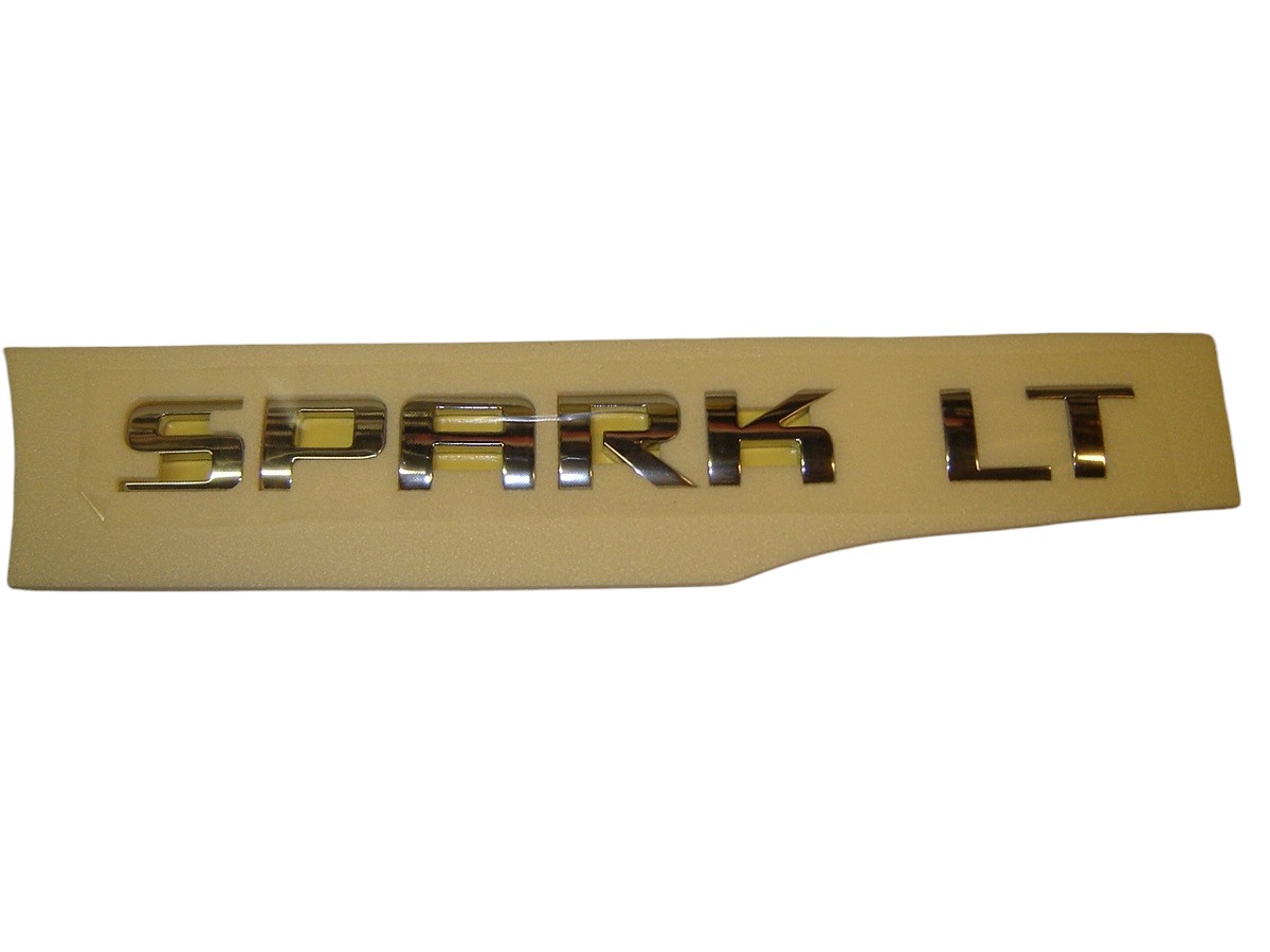 EMBLEMA CHEVROLET “SPARK  LT”
