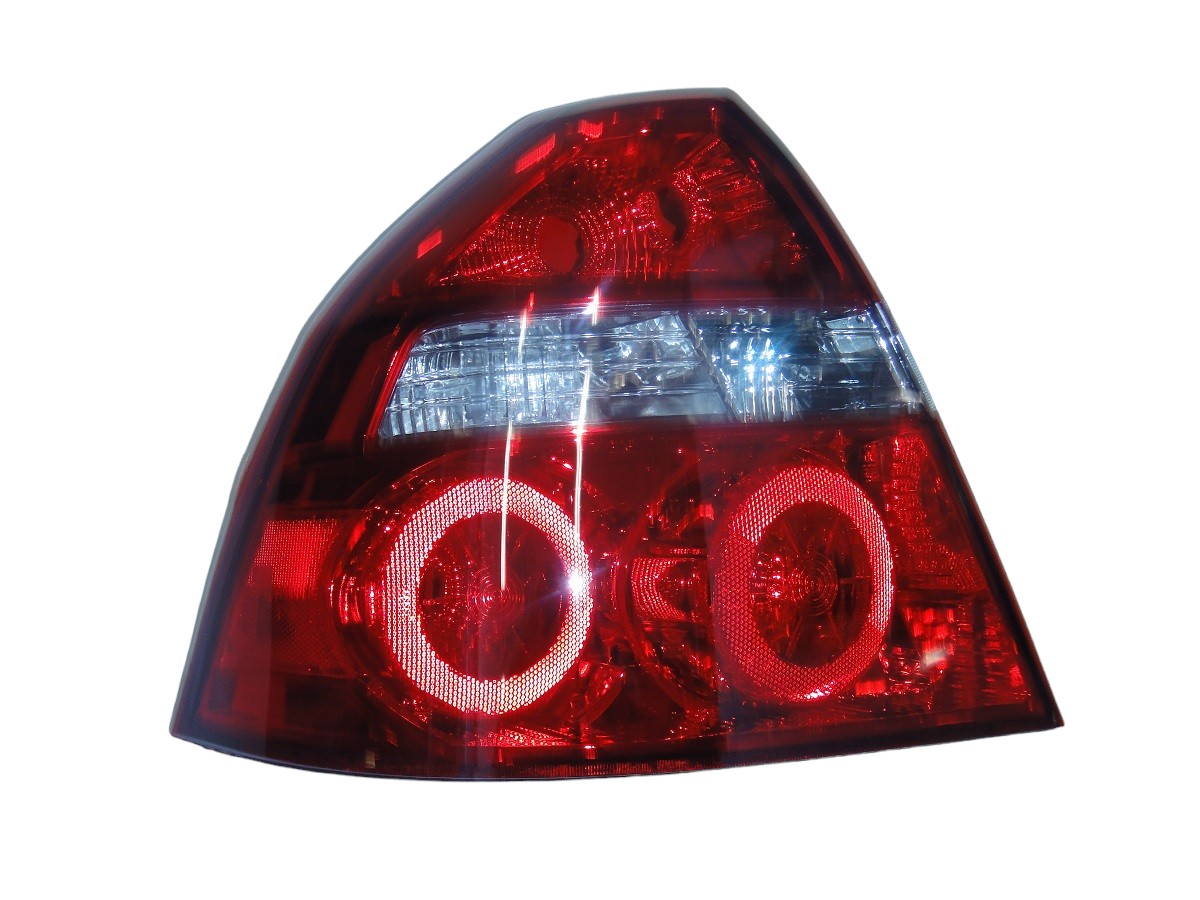 FARO TRASERO IZQUIERDO CHEVROLET AVEO (CHINO)