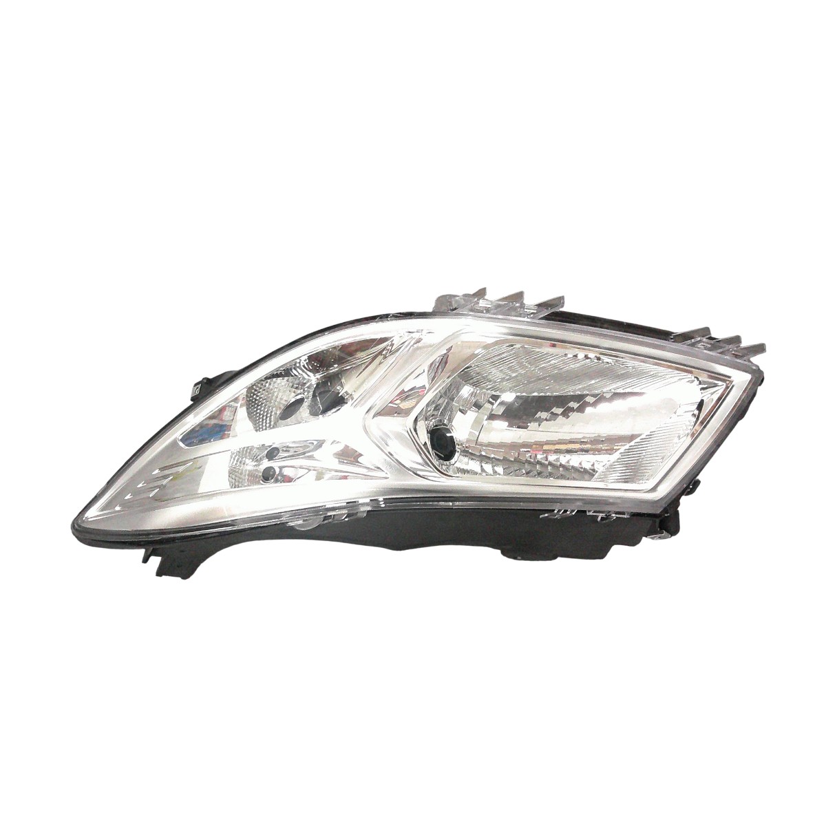 FARO SEMIOPTICO IZQUIERDO CHEVROLET ONIX LT 2013/2016