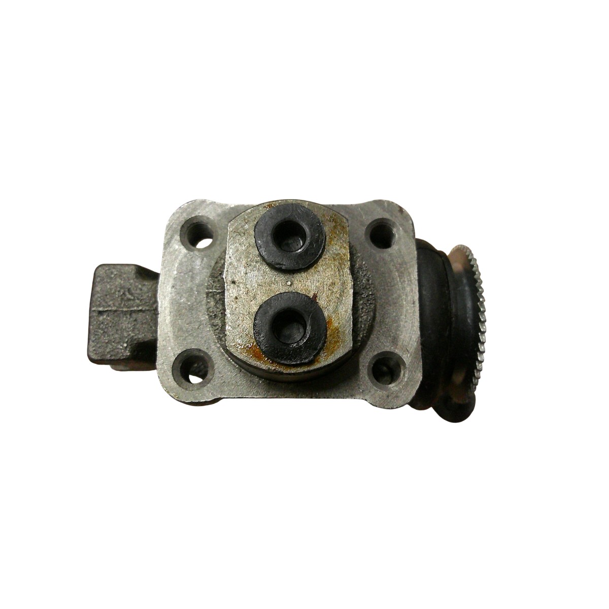 CILINDRO FRENO DELANTERO IZQUIERDO SUPERIOR FOTON 1049
