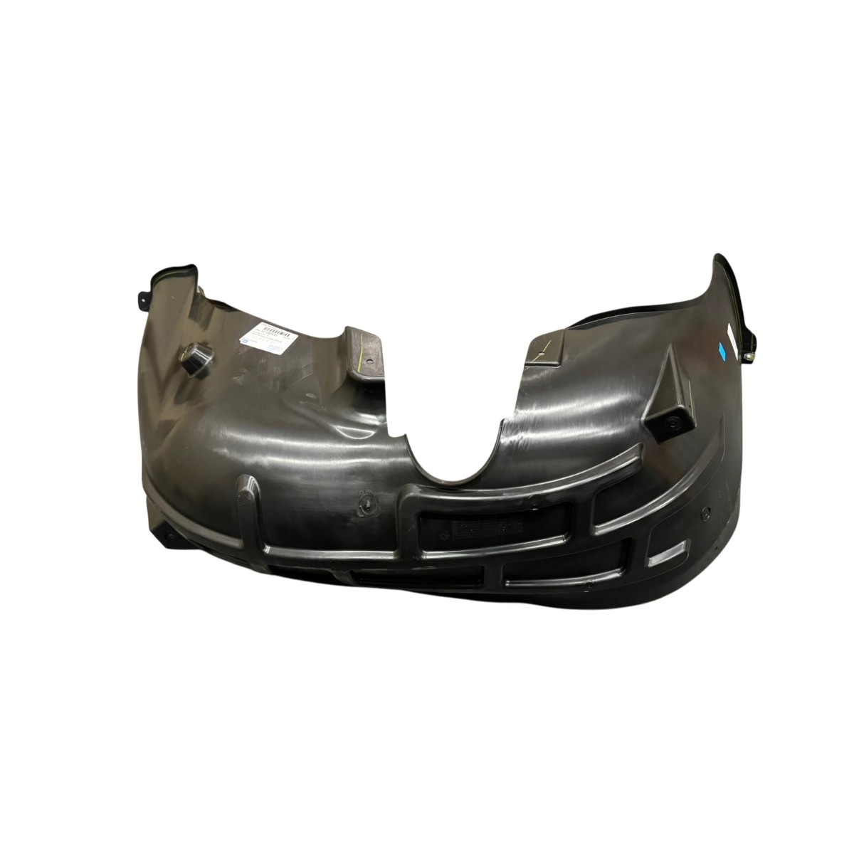 BUCHE GUARDABARRO TRASERO IZQQUIERDO CHEVROLET MONTANA 2023