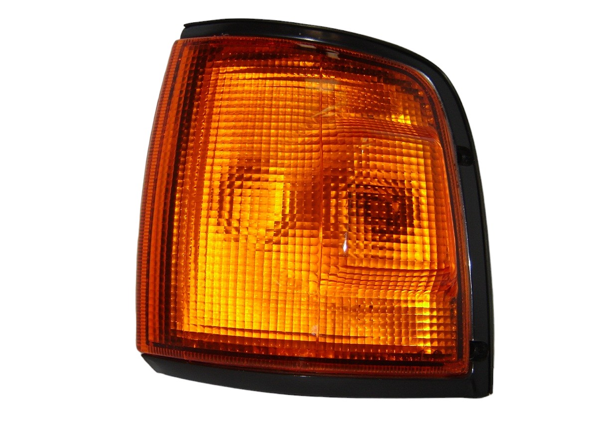 FARO SEÑALERO DELANTERO IZQUIERDO ISUZU TF (AMBAR)
