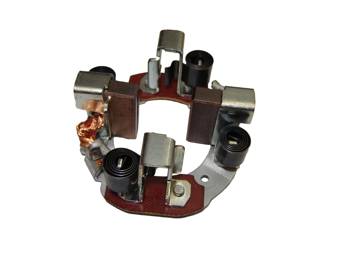 PORTA CARBONES ARRANQUE ISUZU 3.1 4JG2/5-90/2.8 4JB1 NKR 06/