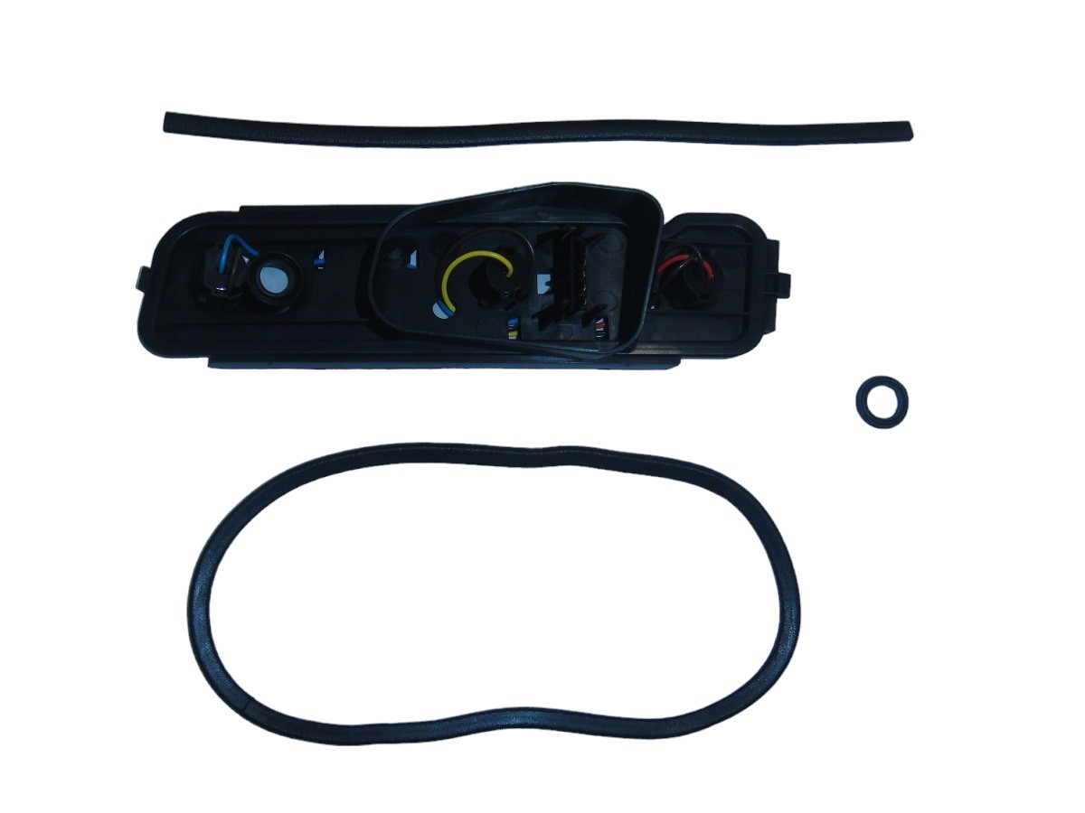 PORTA LAMPARA FARO TRASERO DERECHO CHEVROLET CELTA 01/06