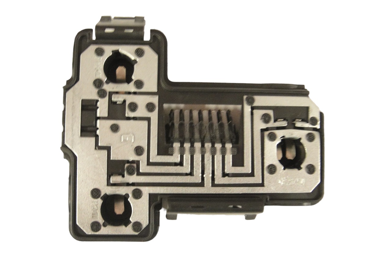 PORTA LAMPARA FARO TRASERO DERECHO CHEVROLET CORSA 3P 00/09