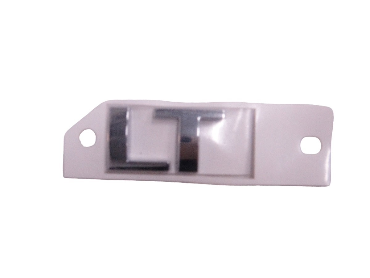 EMBLEMA TAPA TRASERA”LT”CH ONIX/S10 COLORADO 2012/