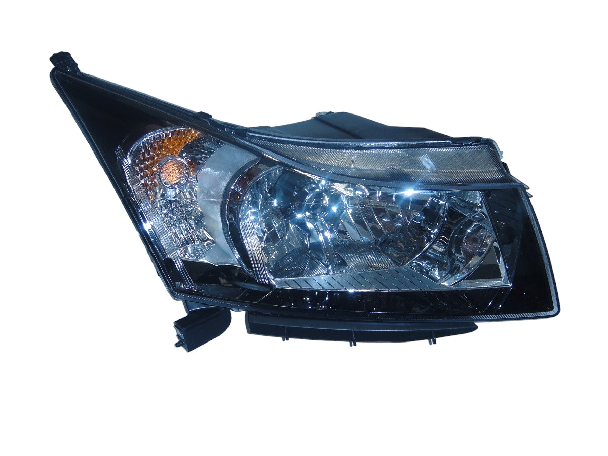 FARO S/OPT DERECHO CHEVROLET CRUZE 2010/2013(FONDO NEGRO)