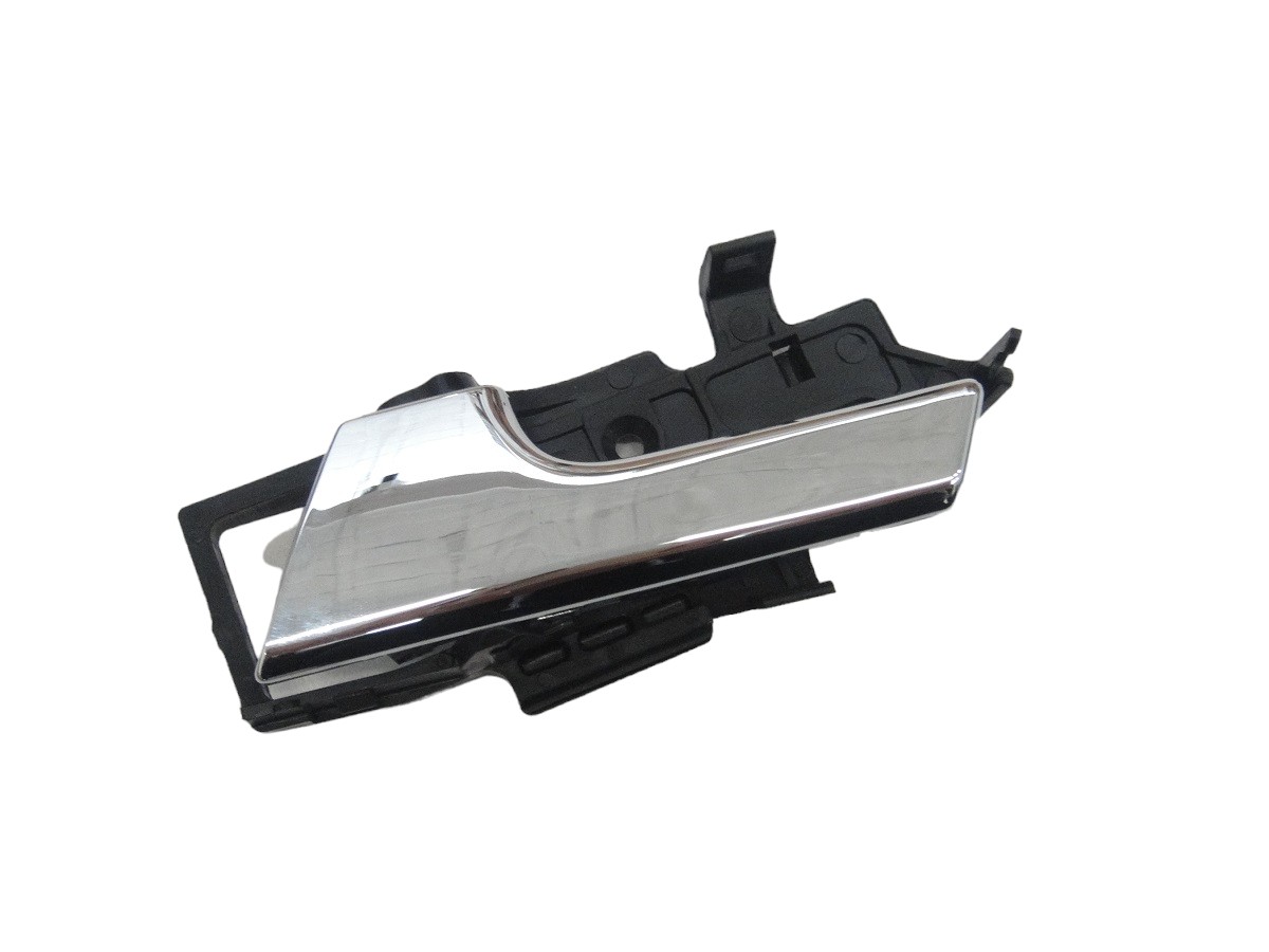 MANIJA INT DELANTERA/TRASERA IZQUIERDA CH AVEO (CROMADA)